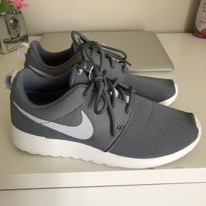 Nike Roshe One